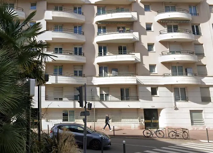 Pret A Usage & Commodat Maison Blanche - 30 Nuitees Minimum - Salarie Mobilite Ou Etudiant Stagiaire Apartmán *
